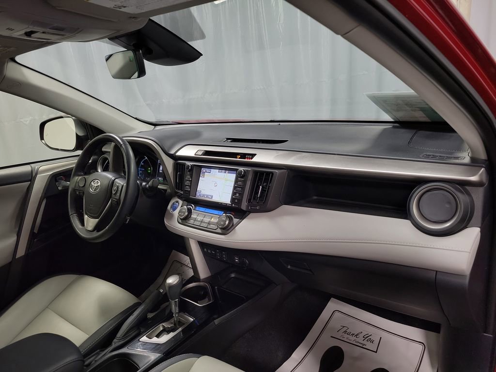 Used 2018 Toyota RAV4 Limited image 26