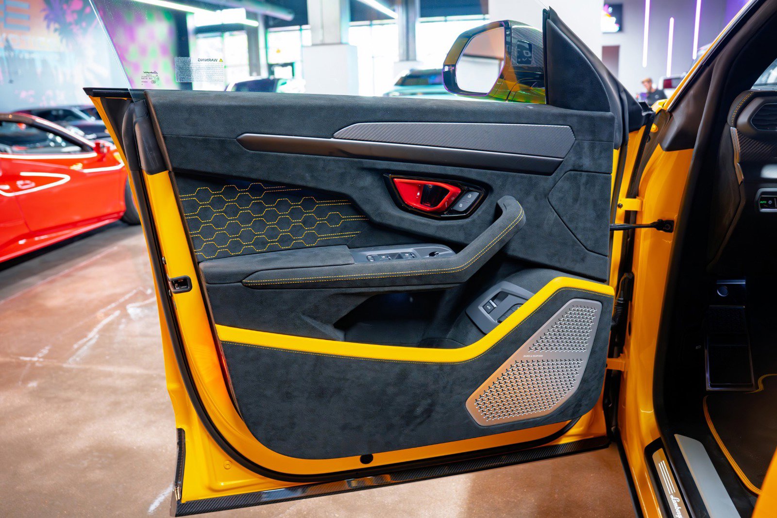 Used 2024 Lamborghini Urus Performante image 19