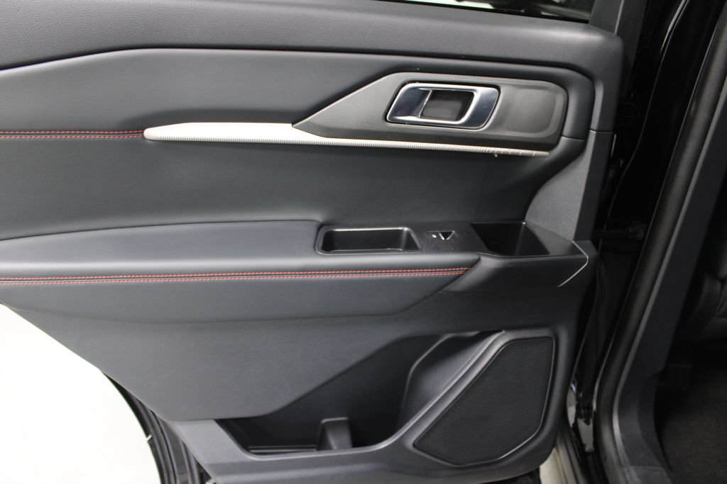 Used 2025 Ford Explorer ST-Line AWD/4WD image 21