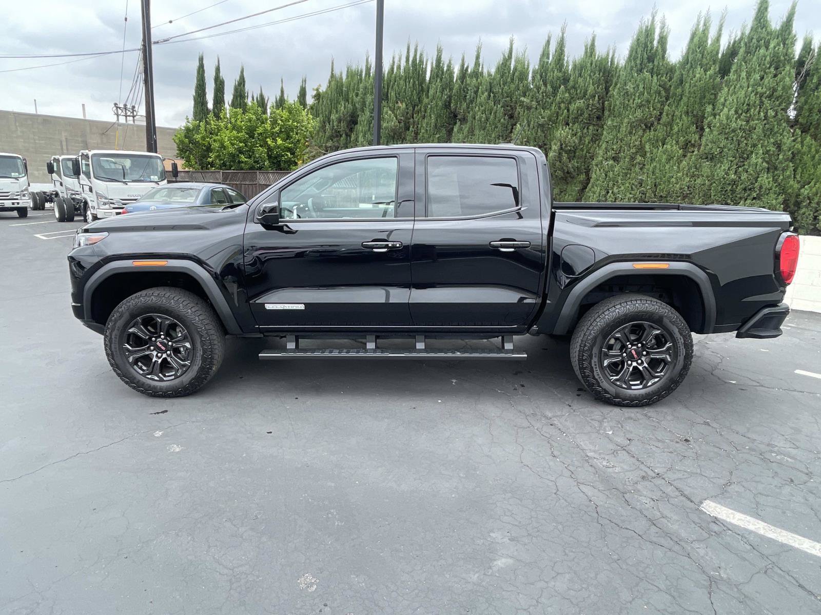 Used 2025 GMC Canyon Elevation w/ Convenience Package RWD image 8