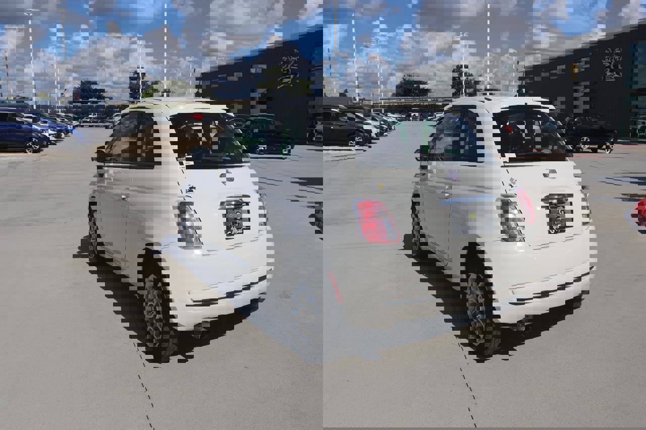 Used 2015 FIAT 500 Pop image 3