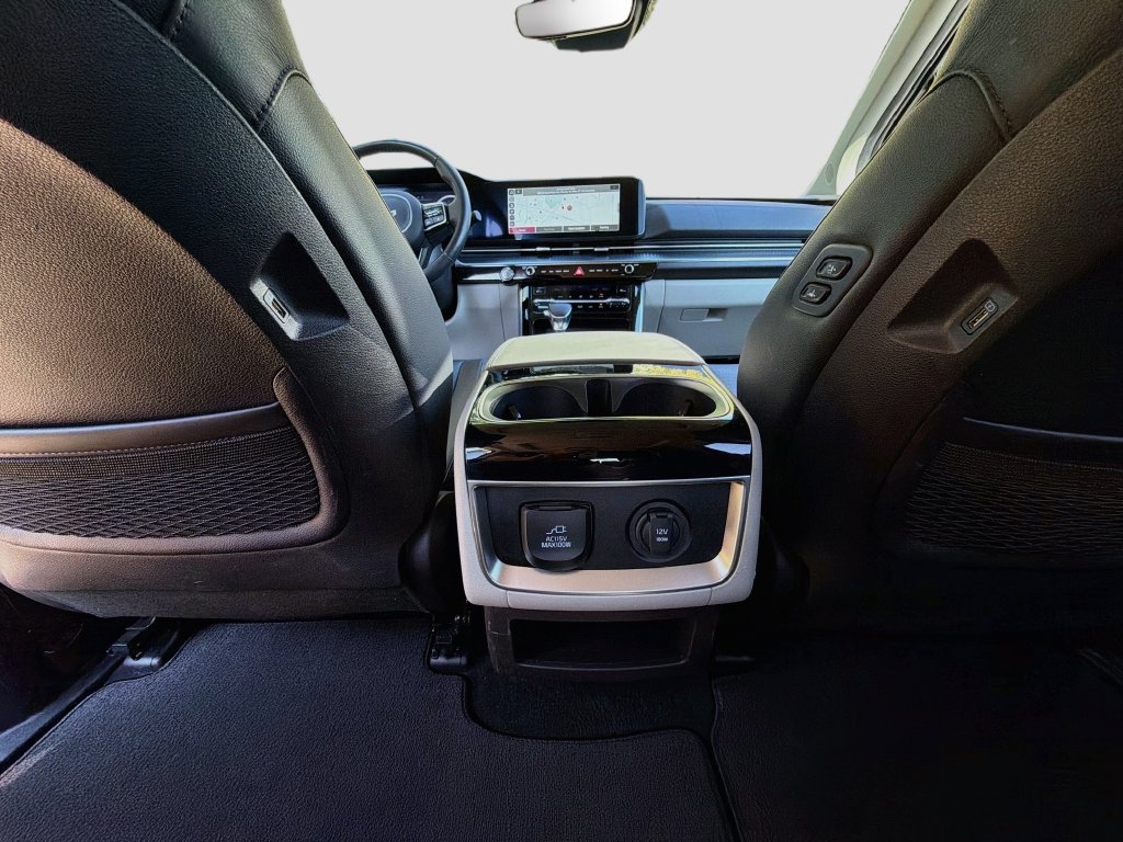 Used 2024 Kia Carnival SX Prestige FWD image 42