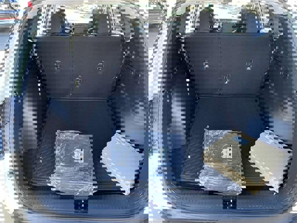 New 2026 Hyundai Tucson SE image 8