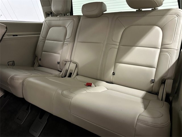 Used 2021 Lincoln Navigator Reserve w/ Luxury Package image 20