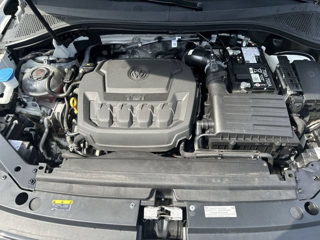 Used 2024 Volkswagen Tiguan SE AWD/4WD image 19