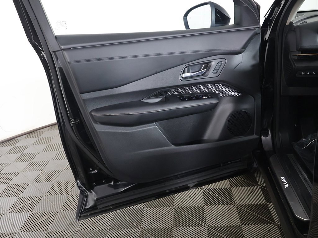 Used 2023 Nissan Ariya ENGAGE+ e-4ORCE image 23