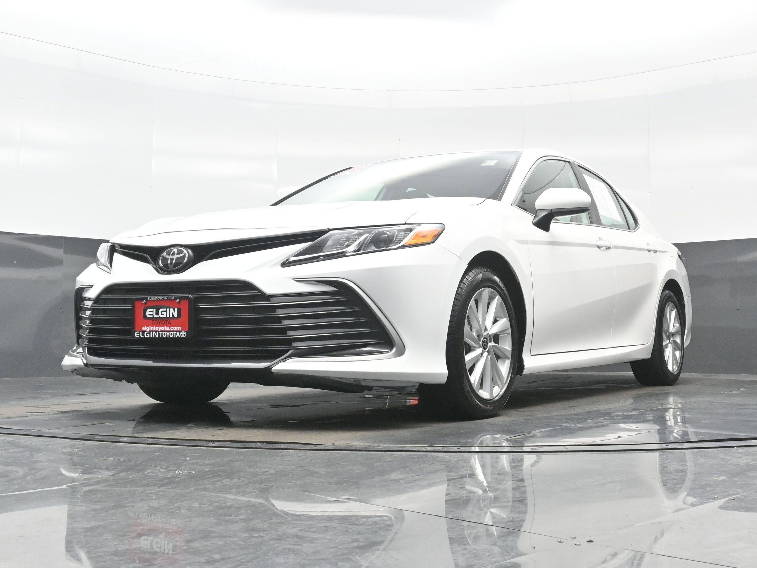 Used 2024 Toyota Camry LE image 27