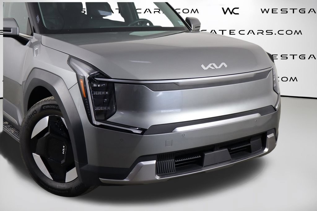 Used 2024 Kia EV9 Wind AWD/4WD image 47