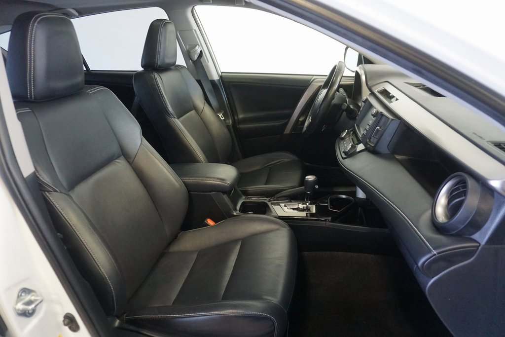 Certified 2018 Toyota RAV4 Limited image 28