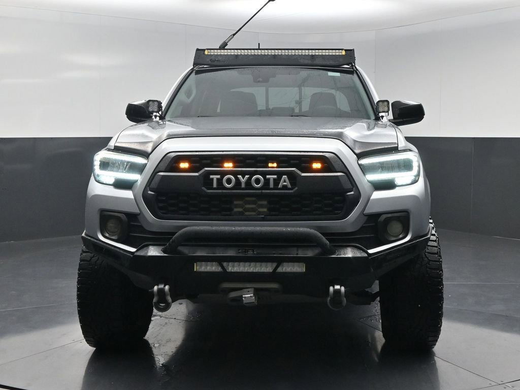 Used 2022 Toyota Tacoma SR w/ SR Convenience Package RWD image 17