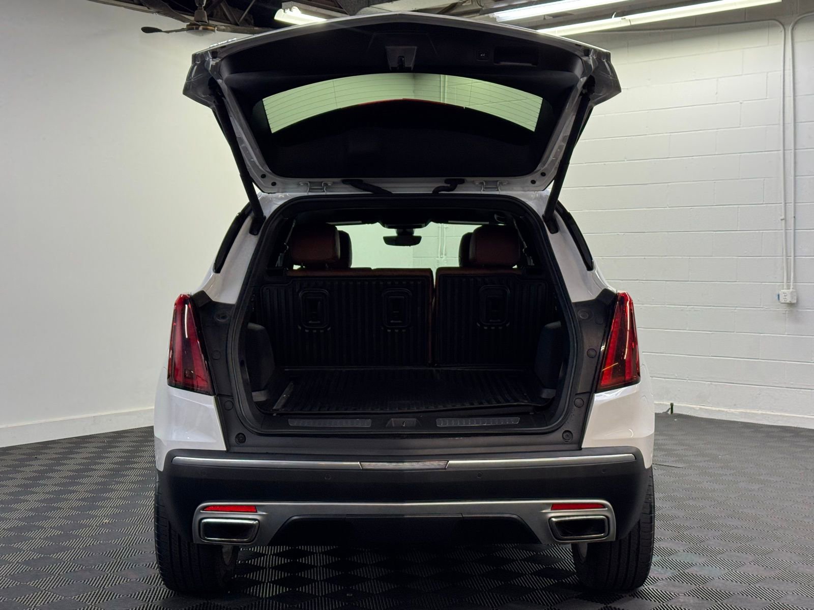 Used 2022 Cadillac XT5 Premium Luxury w/ Technology Package image 34