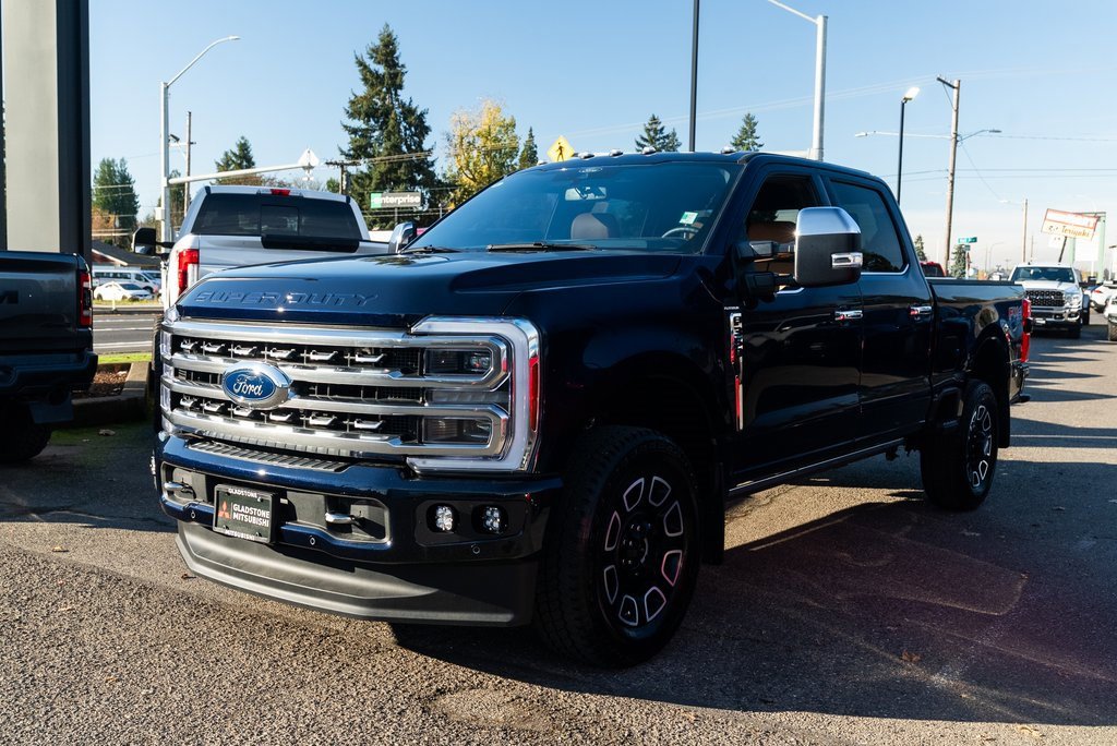 Used 2024 Ford F350 Platinum image 3