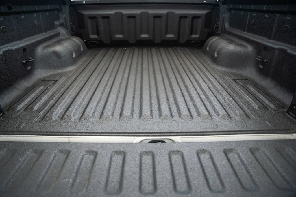 Used 2019 Ford Ranger XLT w/ Equipment Group 302A Luxury AWD/4WD image 11