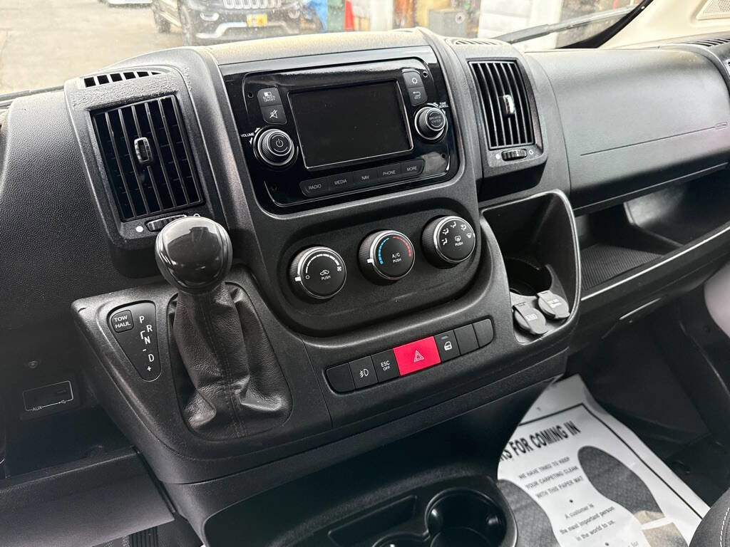 Used 2021 RAM ProMaster 3500 w/ Convenience Group image 17