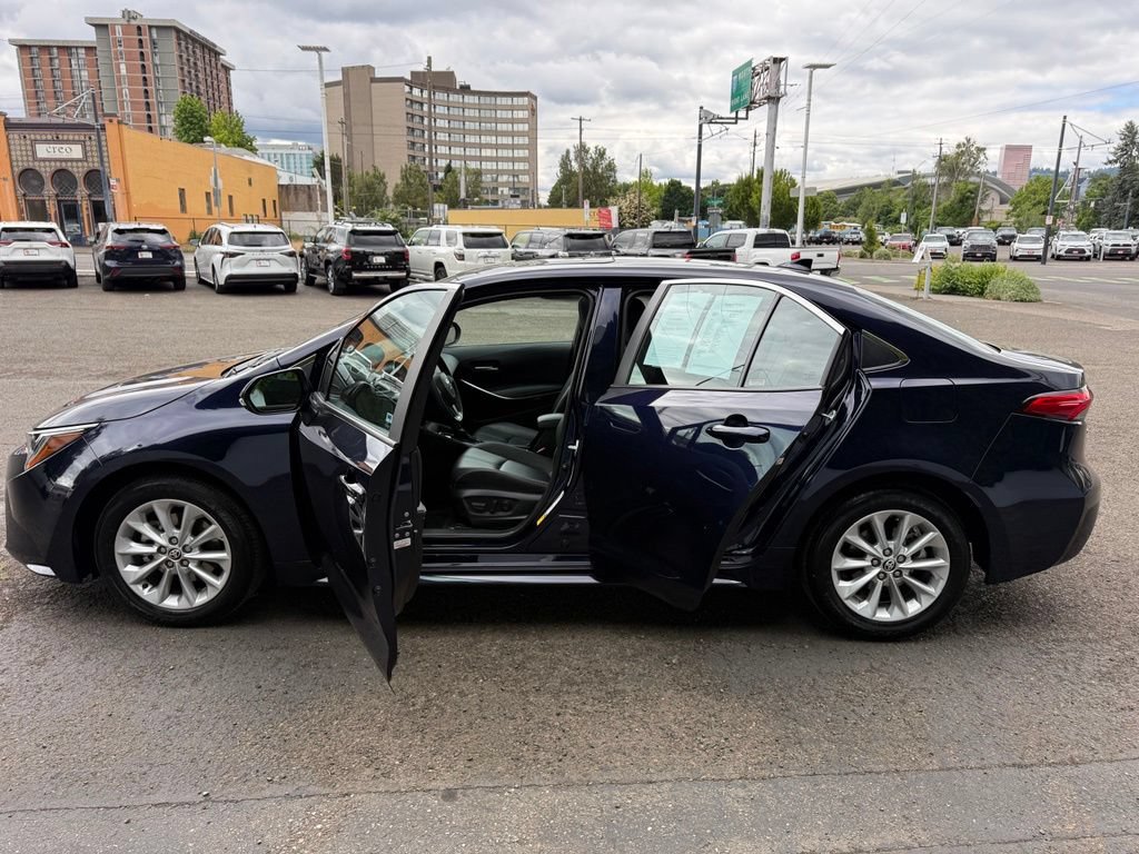 Certified 2021 Toyota Corolla XLE FWD image 17