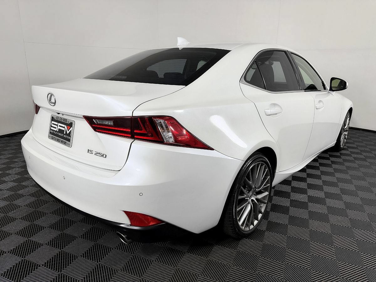 Used 2014 Lexus IS 250 w/ Luxury Package w/Gray Wood RWD image 8