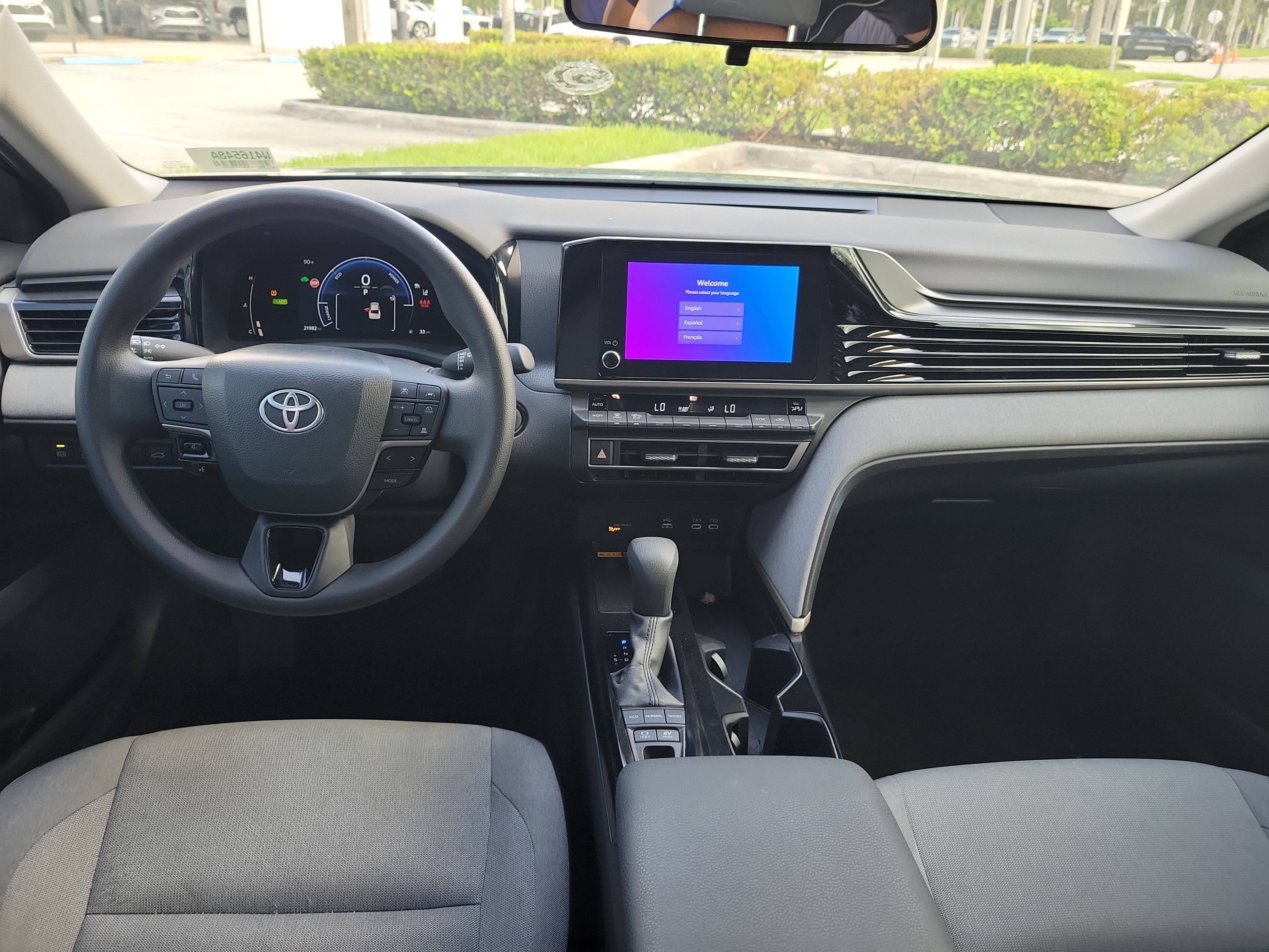 Used 2025 Toyota Camry LE FWD image 16