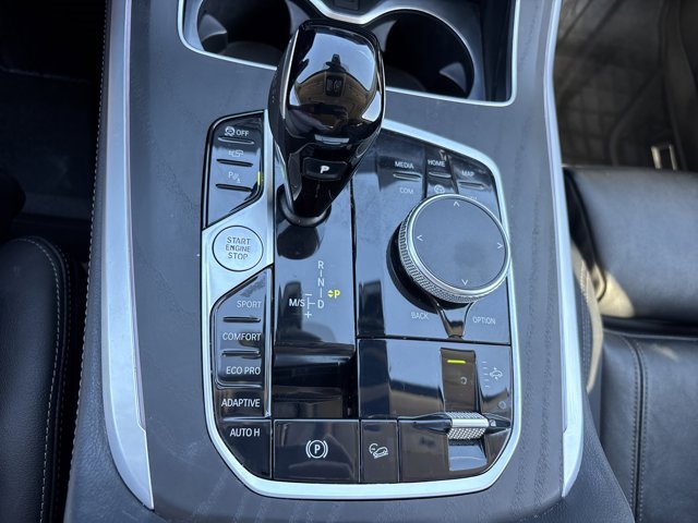 Used 2022 BMW X7 xDrive40i w/ Cold Weather Package image 50