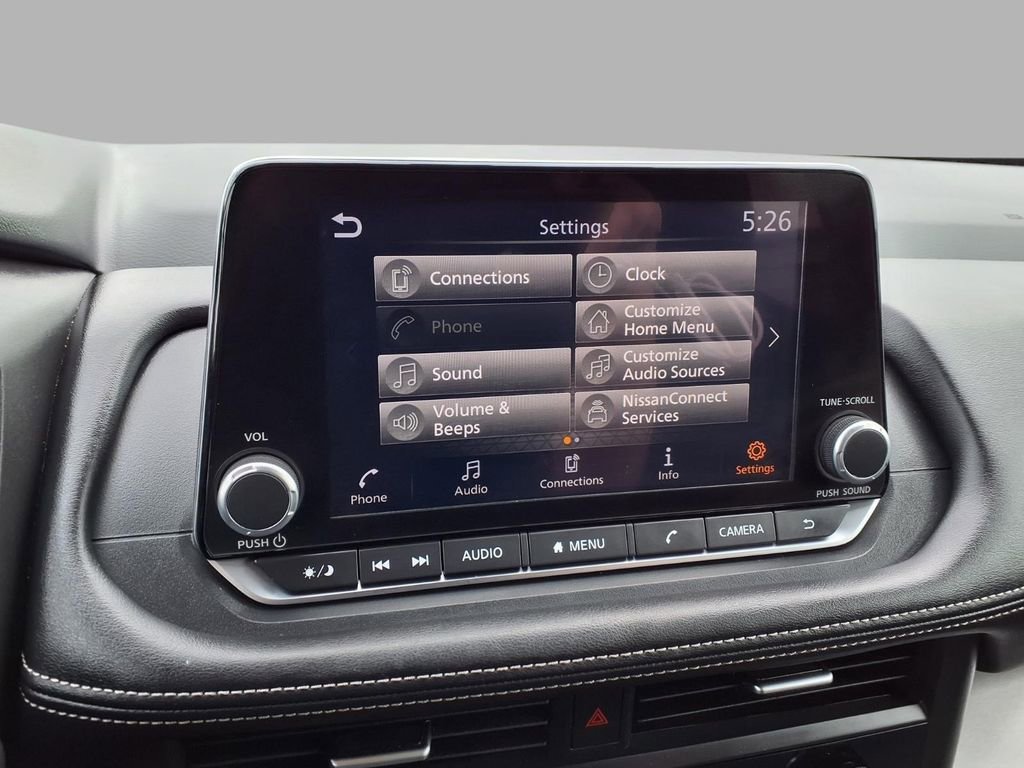 Used 2025 Nissan Rogue SV AWD/4WD image 7