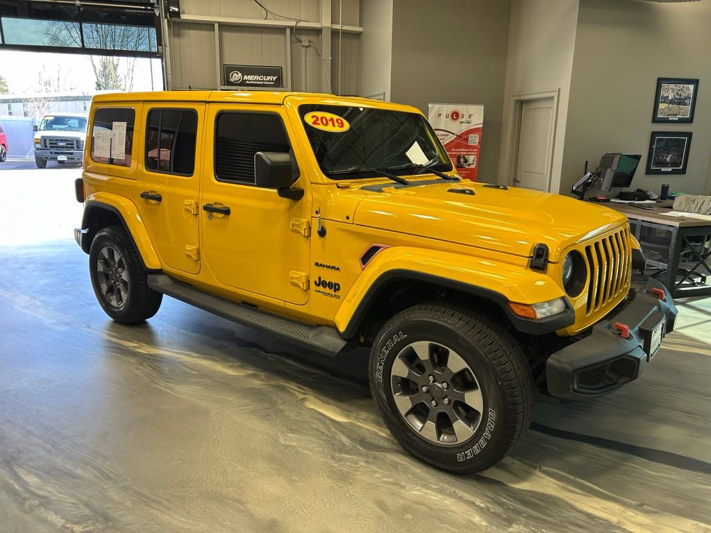 Used 2019 Jeep Wrangler Unlimited Sahara w/ Dual Top Group image 27