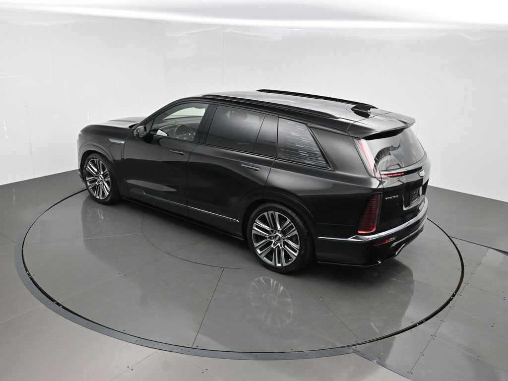 Certified 2026 Cadillac Vistiq Platinum w/ LPO, Floor Liner Package AWD/4WD image 39