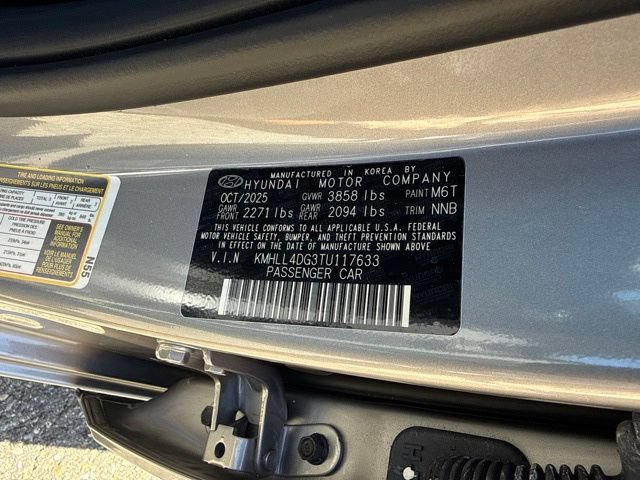 Used 2026 Hyundai Elantra SE FWD image 32