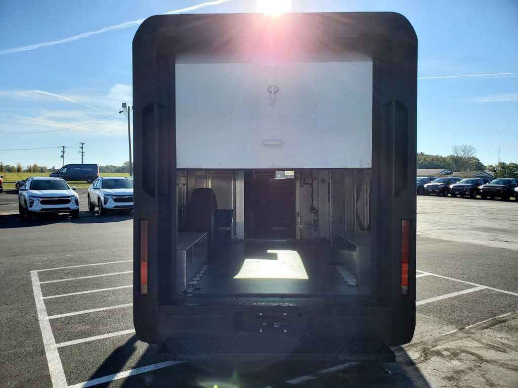 New 2025 Chevrolet Brightdrop 400 w/ Battery Pack, Max Range image 5