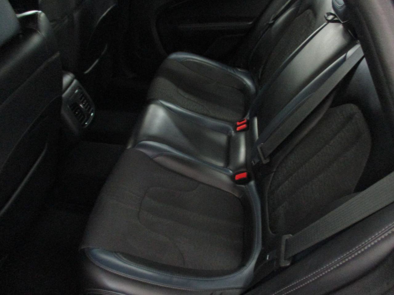 Used 2015 Chrysler 200 S w/ Comfort Group AWD/4WD image 10