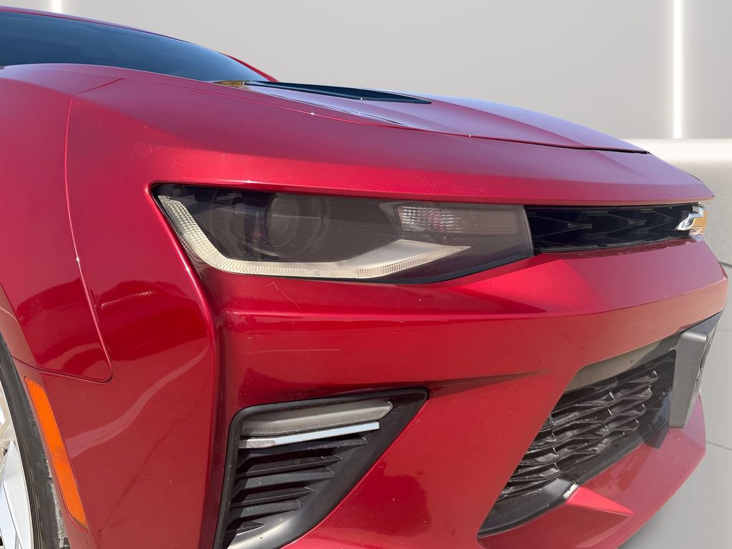 Used 2018 Chevrolet Camaro SS RWD image 33