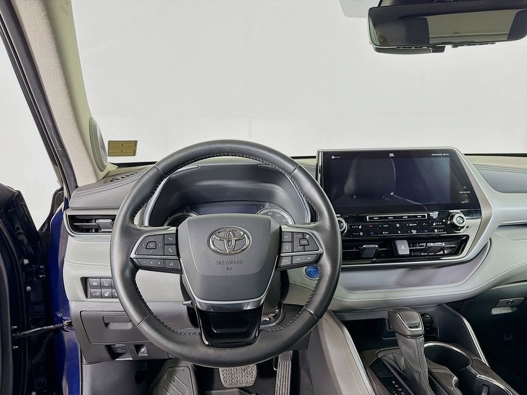 Used 2020 Toyota Highlander Platinum image 20