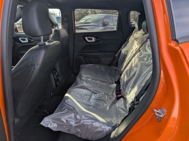 New 2026 Jeep Compass Latitude image 10