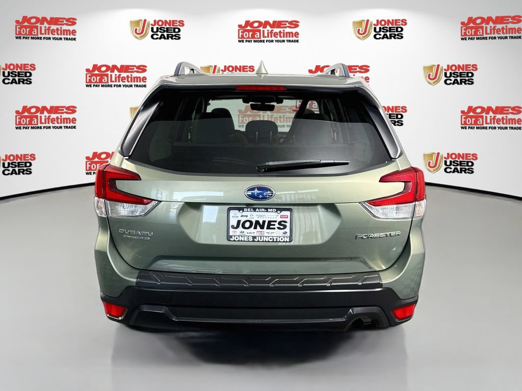 Used 2021 Subaru Forester Premium AWD/4WD image 15