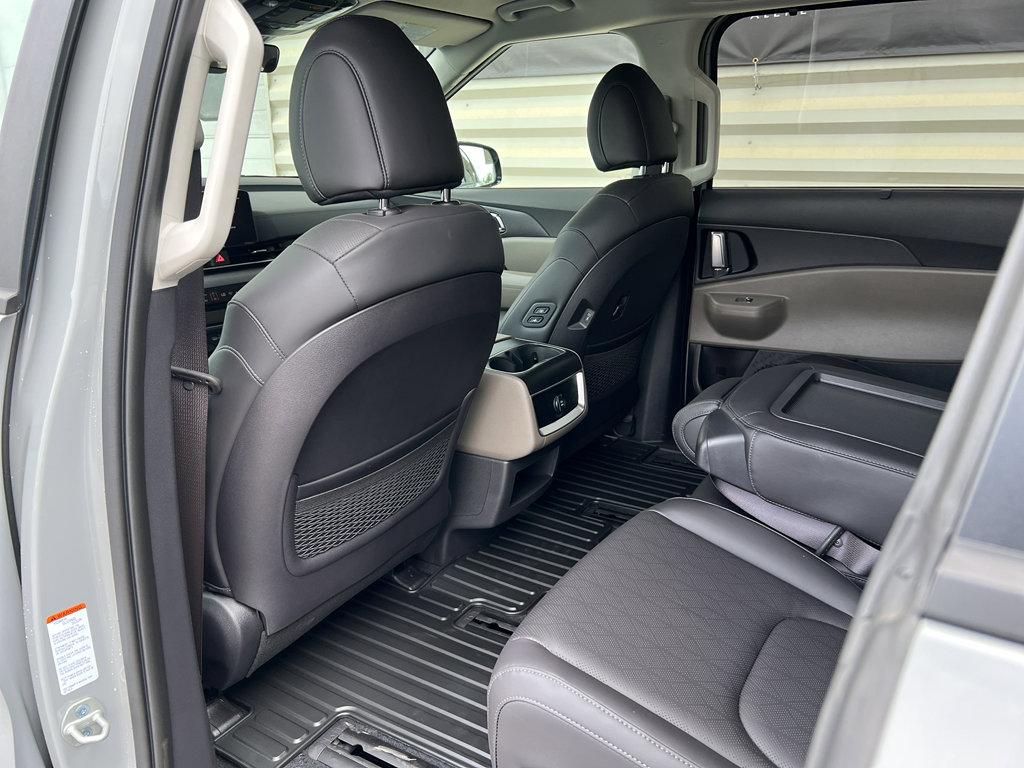 New 2026 Kia Carnival EX image 12