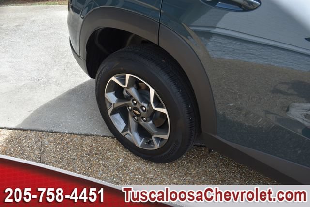 Used 2025 Chevrolet Trax LT FWD image 13