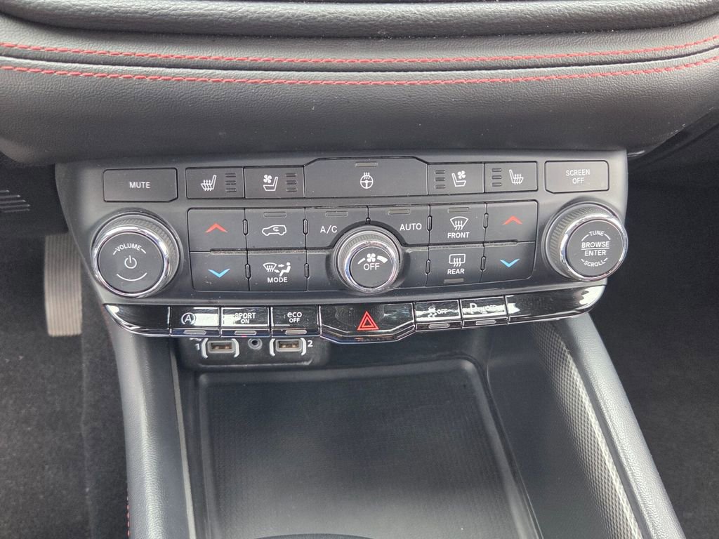Used 2023 Dodge Durango GT RWD image 19