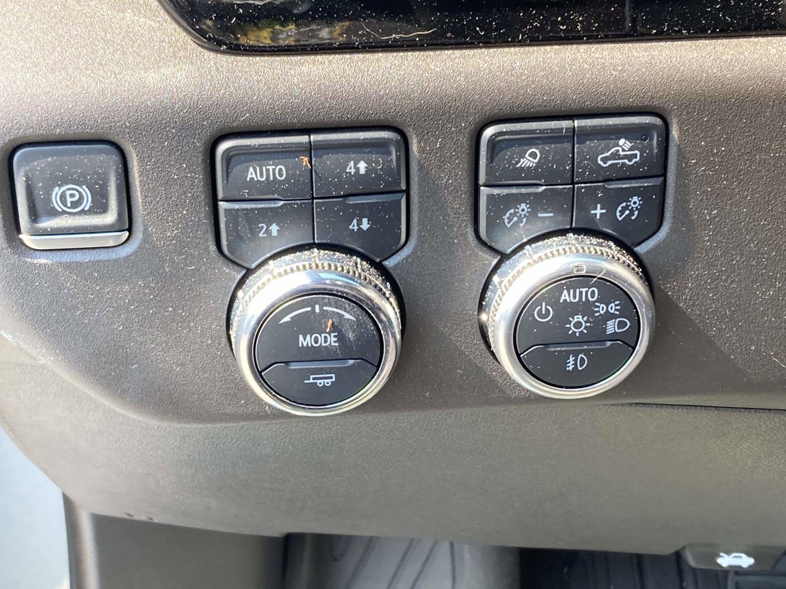 Used 2024 GMC Sierra 1500 SLT w/ SLT Premium Plus Package image 18