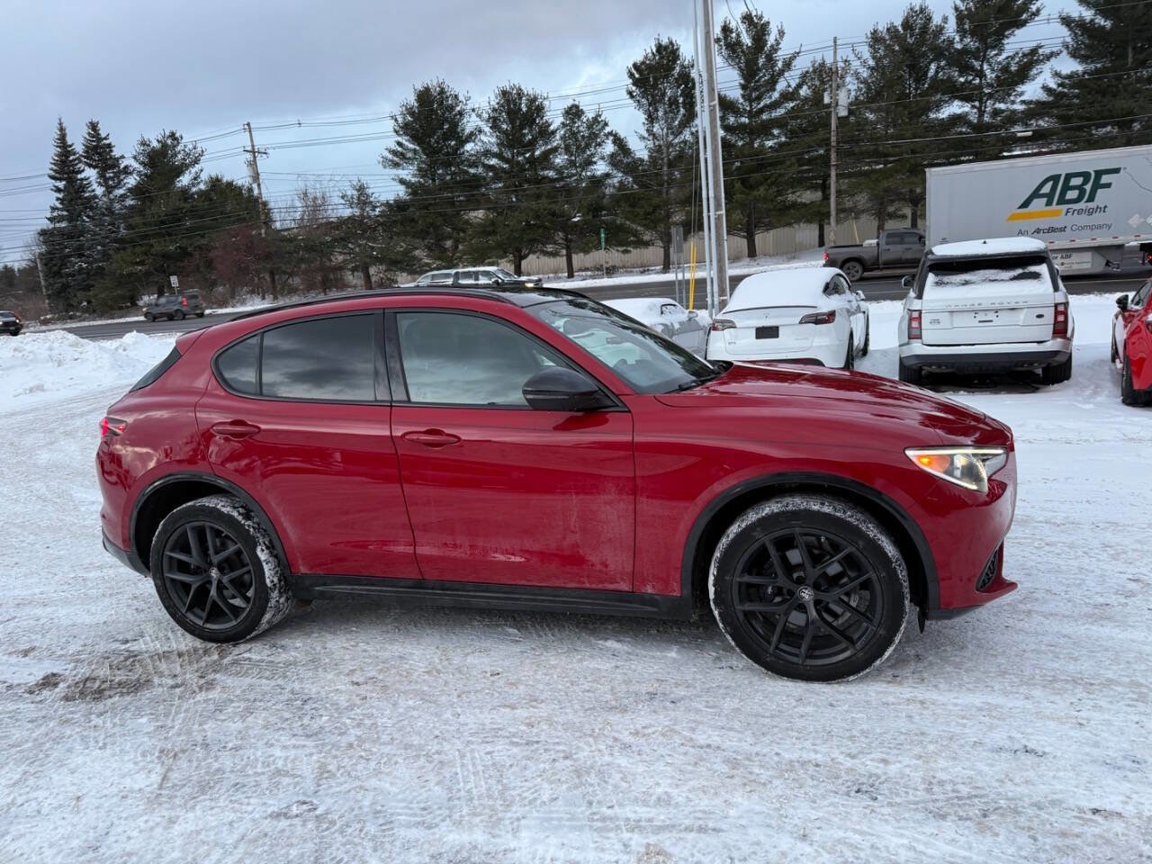 Used 2021 Alfa Romeo Stelvio Ti Sport AWD/4WD image 3