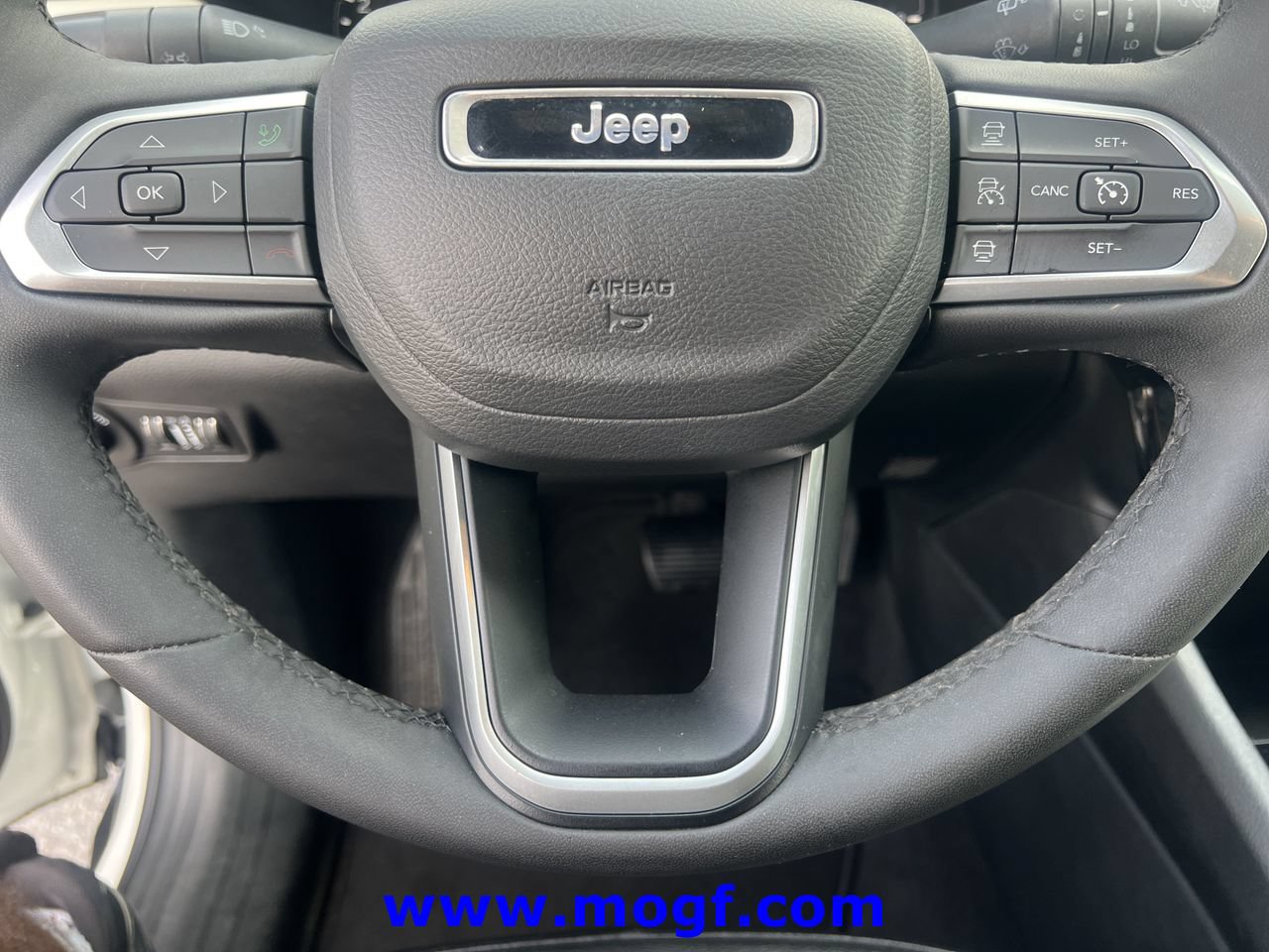 Used 2024 Jeep Compass Limited AWD/4WD image 13