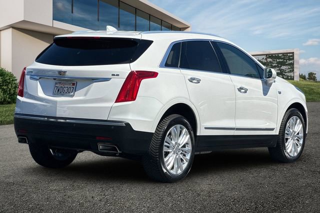 Used 2017 Cadillac XT5 Premium Luxury w/ Advanced Security Package FWD image 4