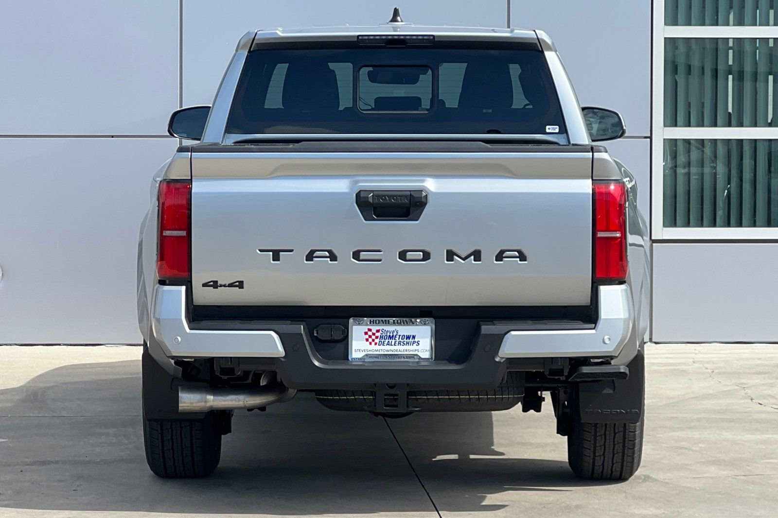 New 2026 Toyota Tacoma TRD Sport w/ TRD Sport Upgrade Package AWD/4WD image 5