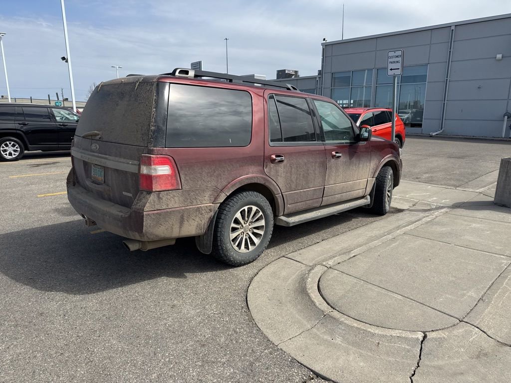 Used 2015 Ford Expedition XLT w/ Equipment Group 202A AWD/4WD image 5