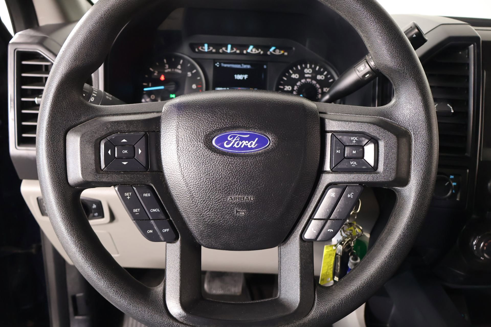Used 2018 Ford F150 XL w/ Equipment Group 101A Mid AWD/4WD image 3