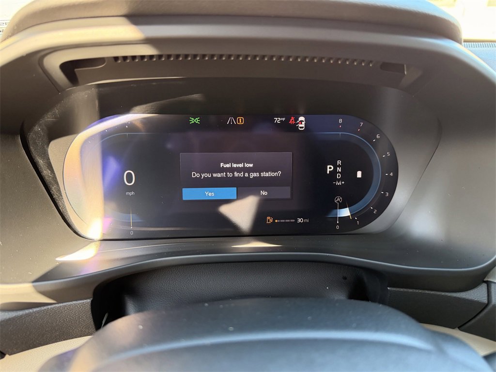 Used 2023 Volvo XC40 B5 Ultimate w/ Protection Package Premier image 18