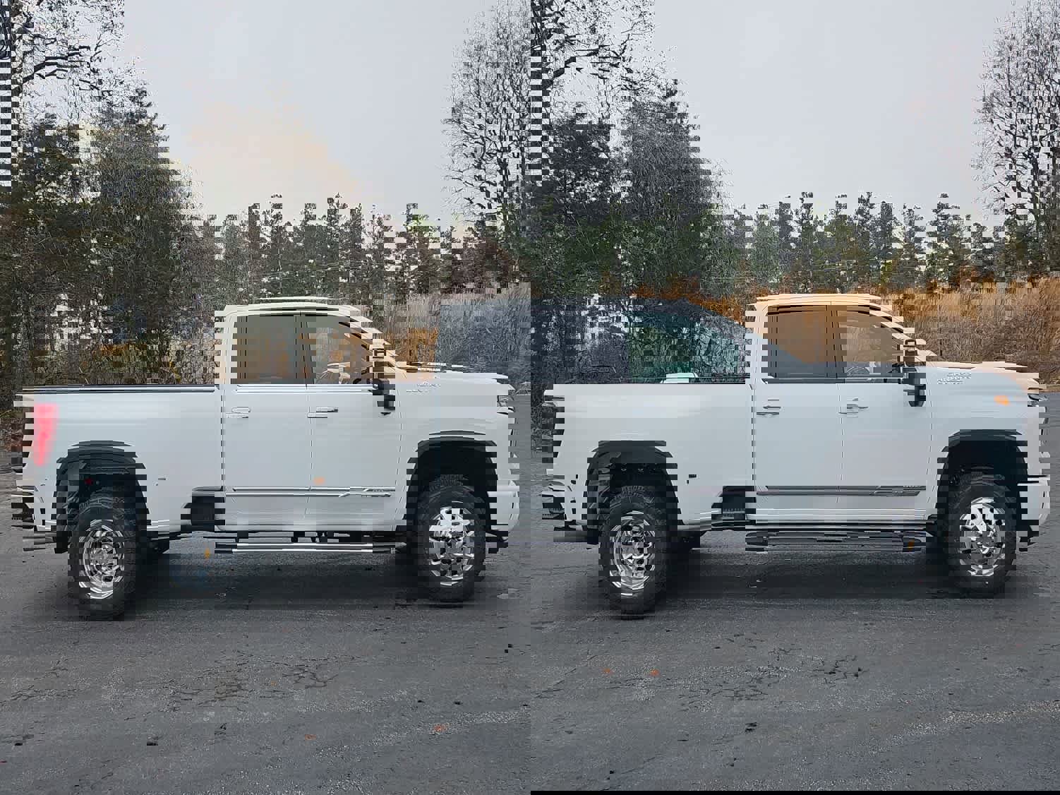 New 2026 Chevrolet Silverado 3500 High Country w/ High Country Premium Package AWD/4WD image 2