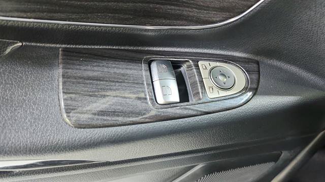 Used 2016 Mercedes-Benz Metris Passenger image 20
