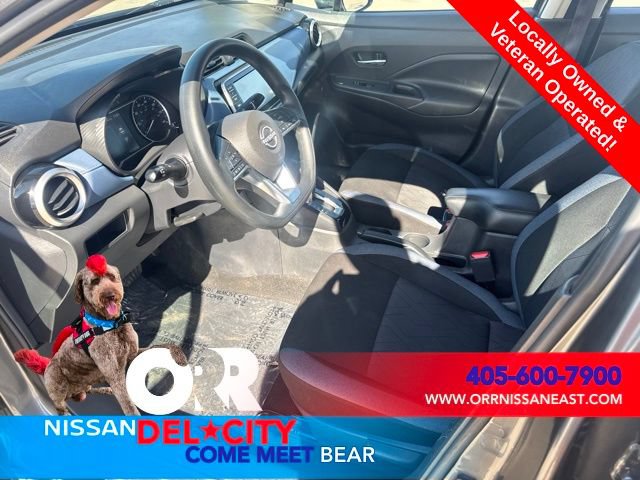 Used 2025 Nissan Versa SV FWD image 14