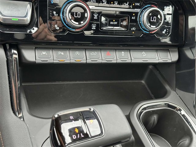 Used 2024 GMC Sierra 1500 AT4 w/ Technology Package image 23