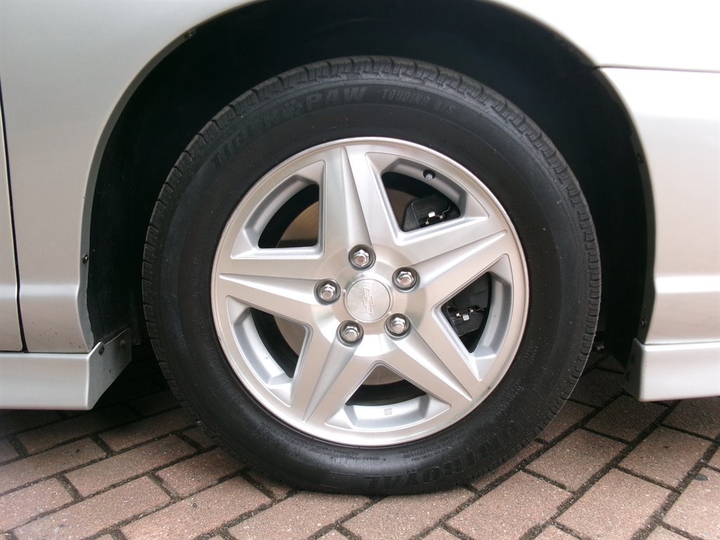 Used 2001 Chevrolet Monte Carlo SS w/ High Sport Appearance Pkg FWD image 35