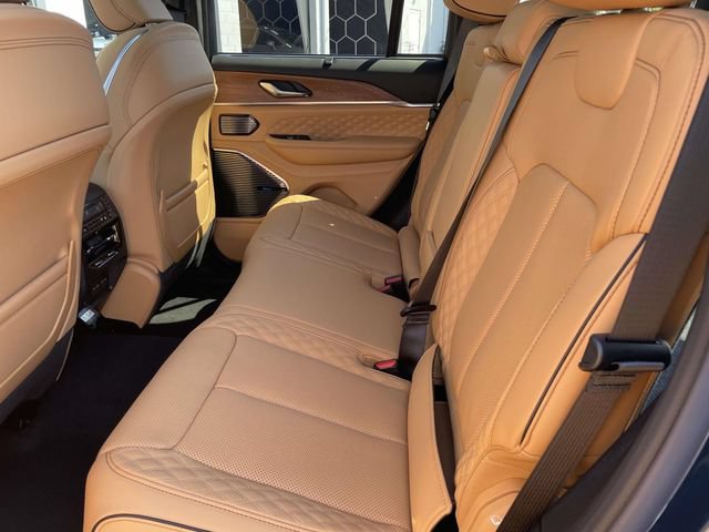 New 2026 Jeep Grand Cherokee Summit AWD/4WD image 13