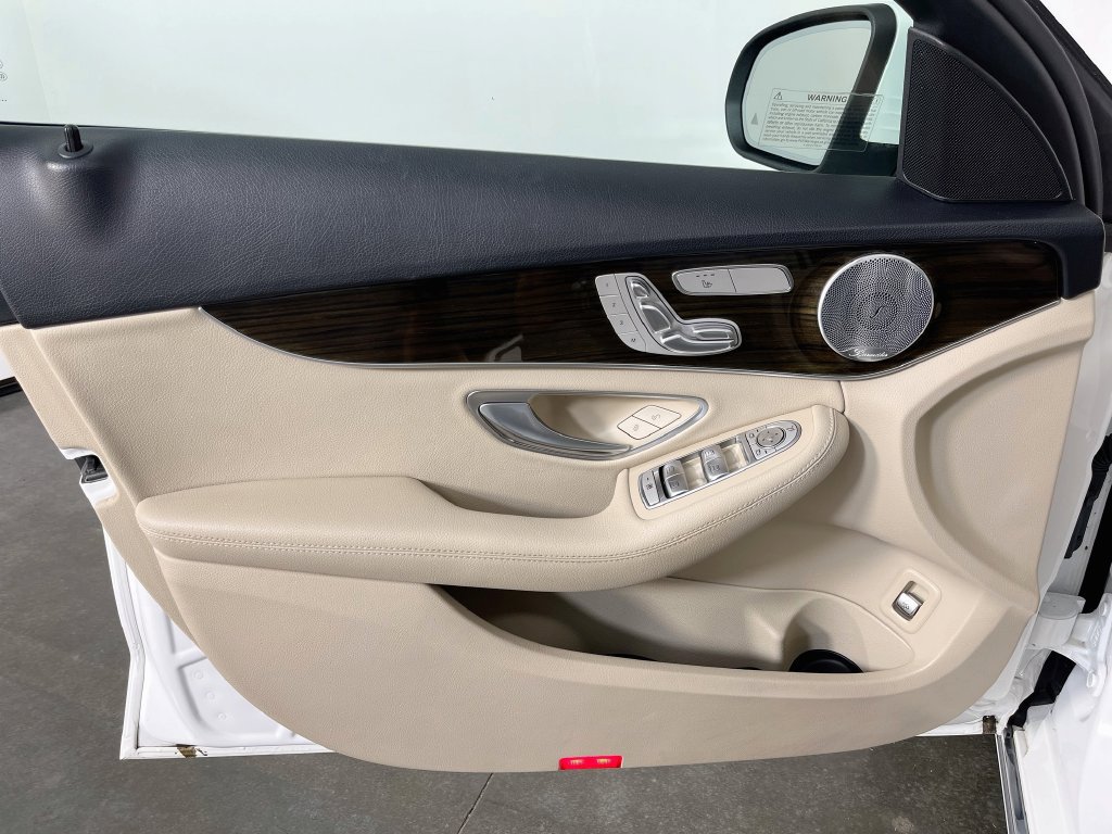 Used 2021 Mercedes-Benz C 300 Sedan w/ Premium Package image 28